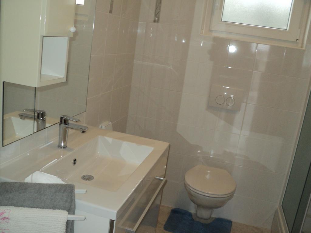 Apartments Nevenka คิร์ก ภายนอก รูปภาพ