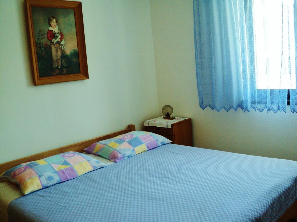 Apartments Nevenka คิร์ก ภายนอก รูปภาพ