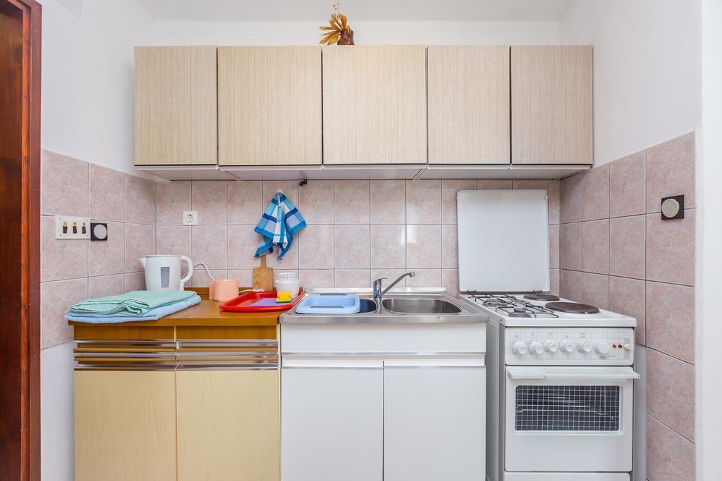 Apartments Nevenka คิร์ก ภายนอก รูปภาพ